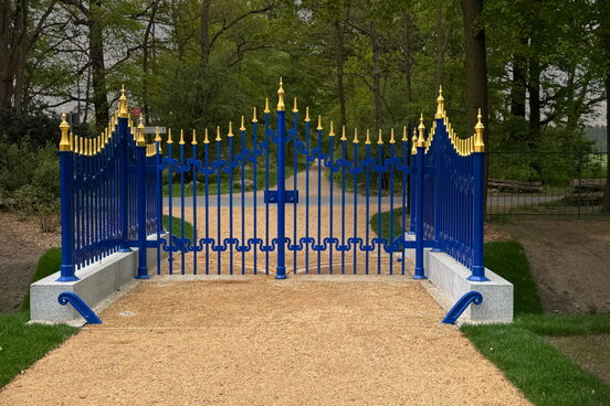 View from the park - Reconstruction of the gate system in Branitz Castle Park