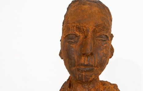 Ausschnitt einer Eisenskulptur v. A.F.Schwarzbach